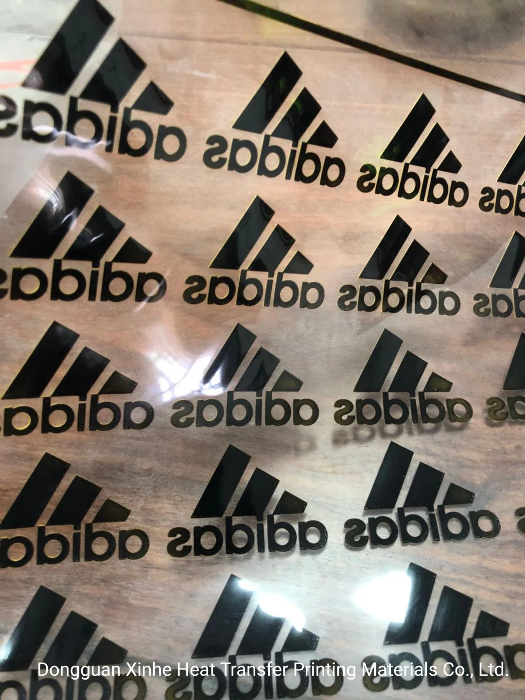 Для струйной печати Water-Based переноса чернил при печати логотип торговой марки ПЭТ-пленка печать передачи пленки