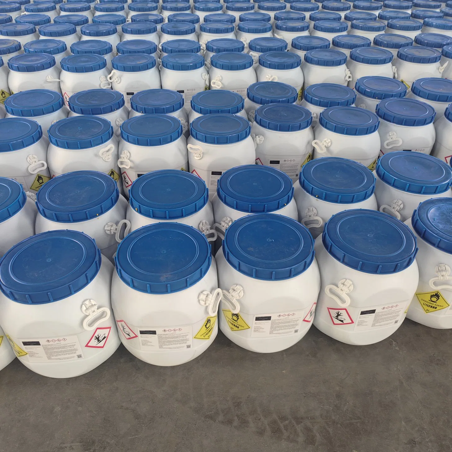 Calcium Hypochlorite with 70% Active Chlorine by Sodium Process