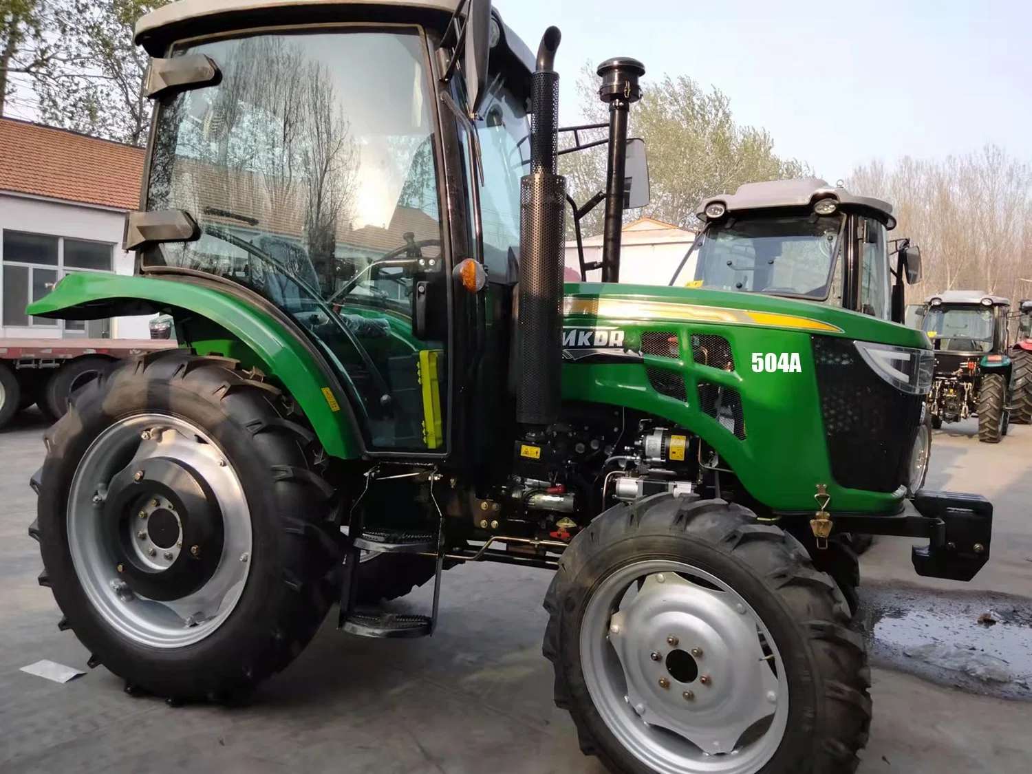 Meilleure qualité et le faible prix chinois 50HP Mini tracteur Compact de machines agricoles petit jardin avec du chargeur sur roues 50HP60HP70HP80HP