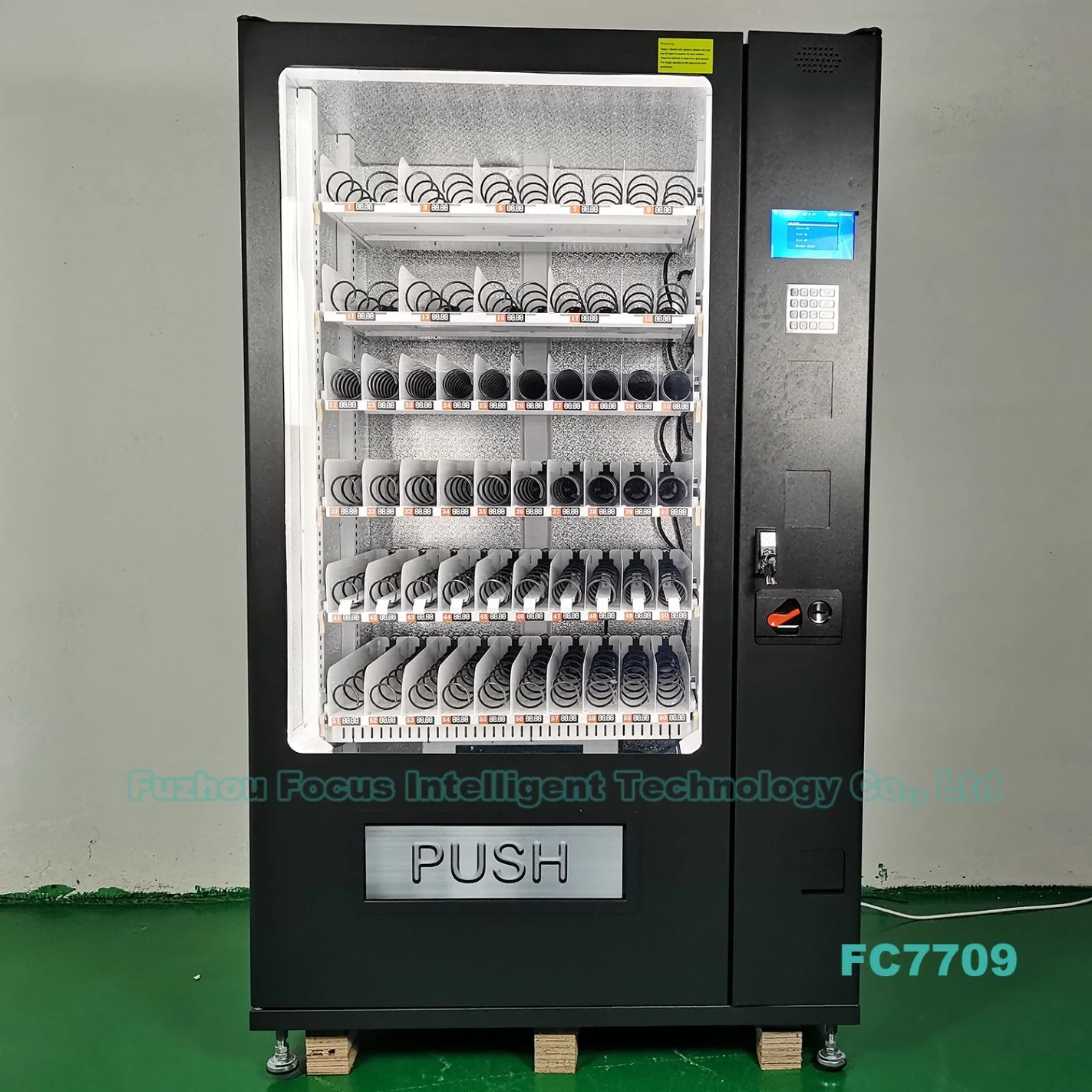 Focusvend Popular FC7709 Model Tennis Ball Vending Machine