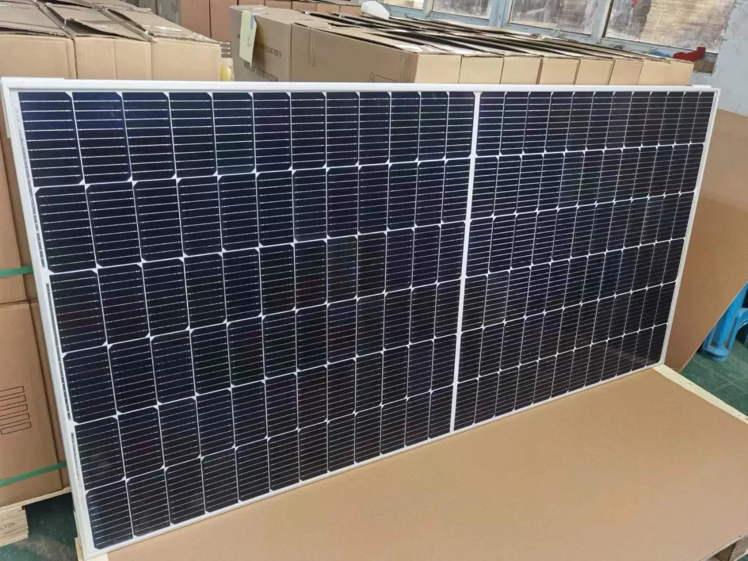 Half Cell N Topcon Solar Panel 182mm 210mm 400W 420W 450W 550W 580W 600W 700W 9bb 10bb 12bb Perc