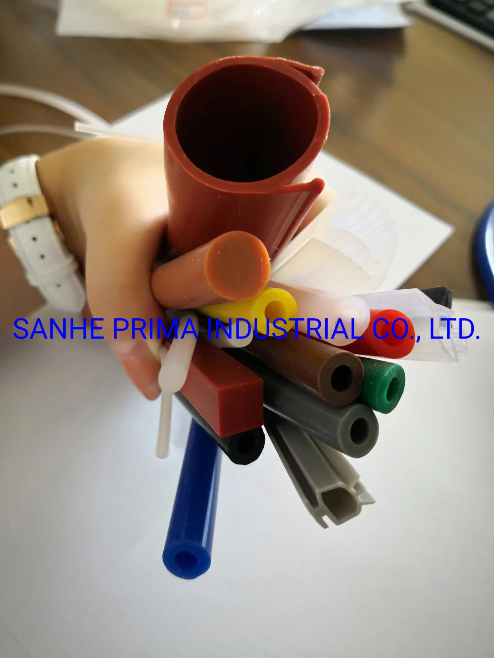 FDA 2*4mm 5*8mm 6*9mm 10*20mm 10*14mm 20*30mm FDA Silicone Tube/Hose/Pipe Manufacturer Supply in China