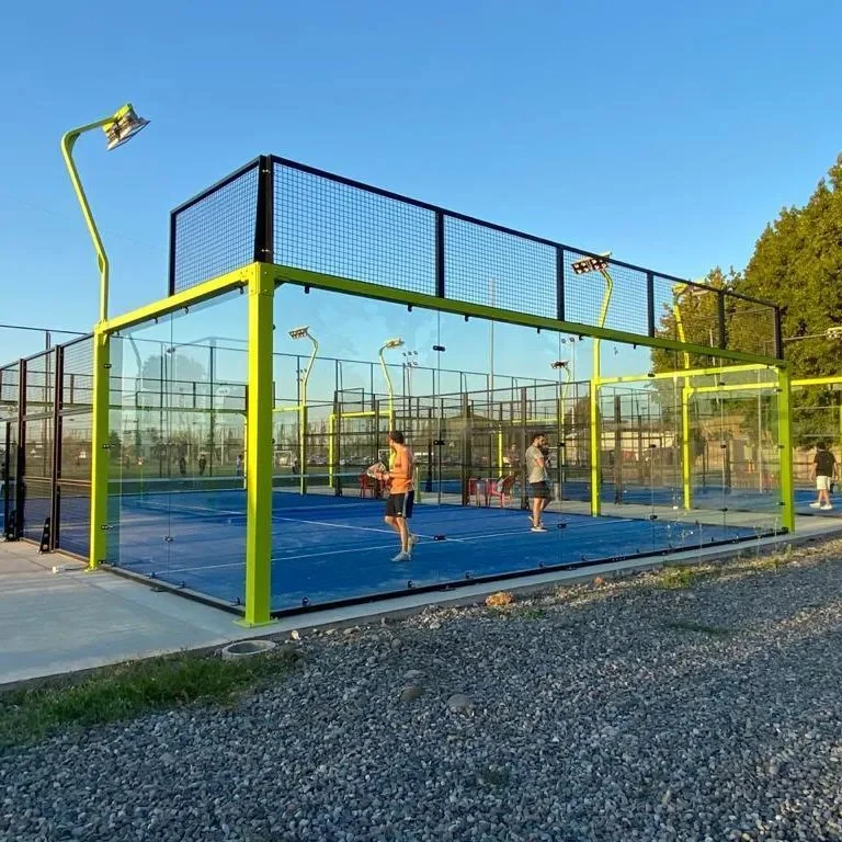 Les fabricants de plancher de caoutchouc Shengshi Sport facile à nettoyer Multi-Used gros palette panoramique en verre de nouvelle conception de la Cour Cour Padel