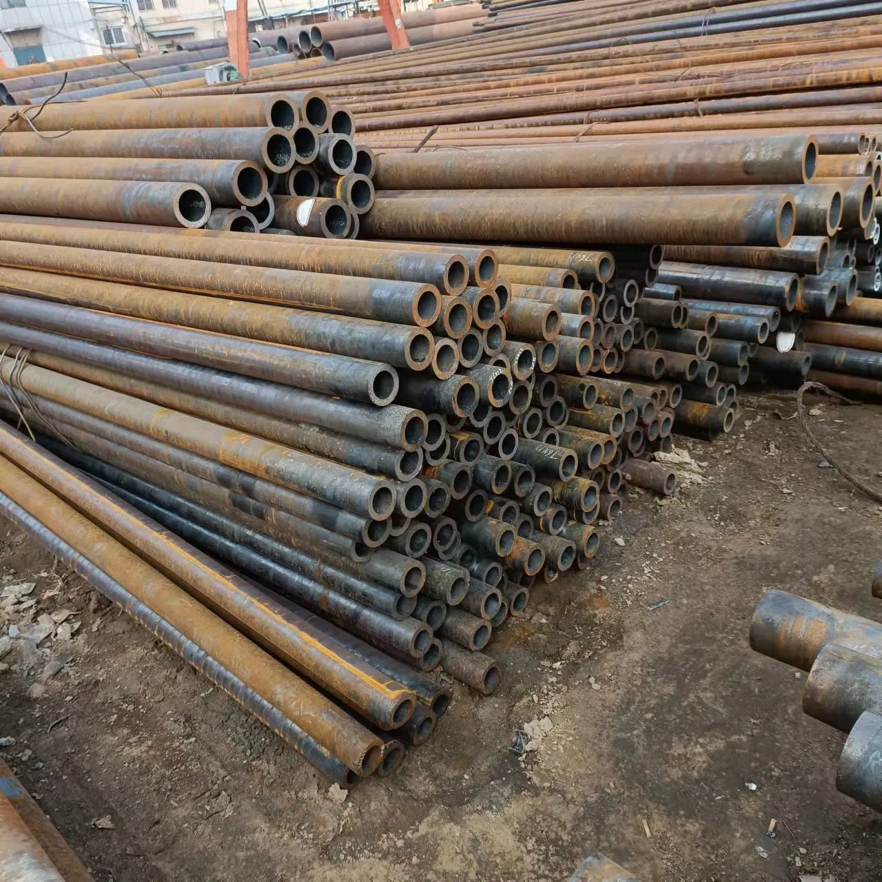 Low Carbon Tubes Heavy Thickness ASTM A335 A213 Seamless Alloy Steel Pipe
