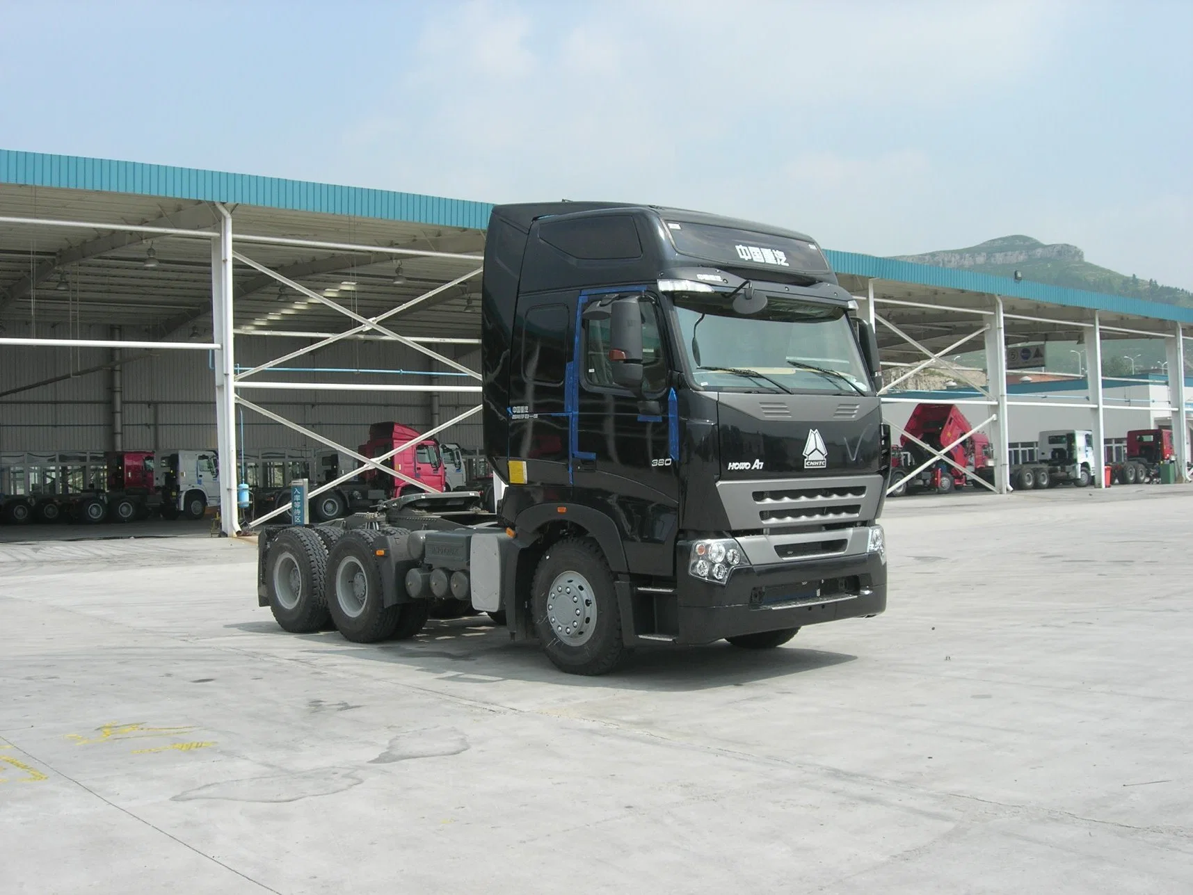 Chinesischer Hersteller von Sinotruk 6X4 10wheels 50ton 371HP Anti-Riot Traktor LKW mit Fabrik Verkaufspreis