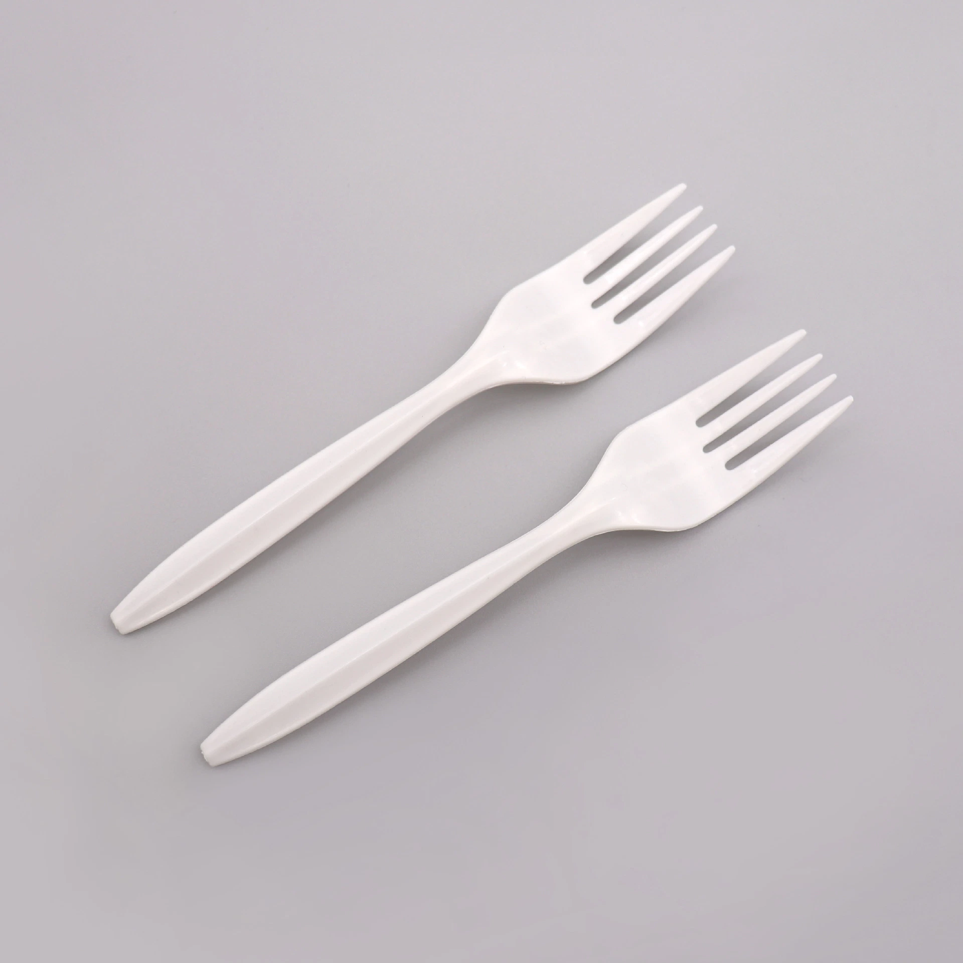 Disposable Plastic Cutlery 148mm Length PP Plastic Fork Customizable White for Restaurant