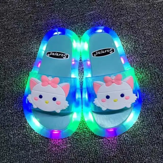 Factory Sale Kids Light up Slippers Children Summer Outdoor Night Luminous LED Slippers