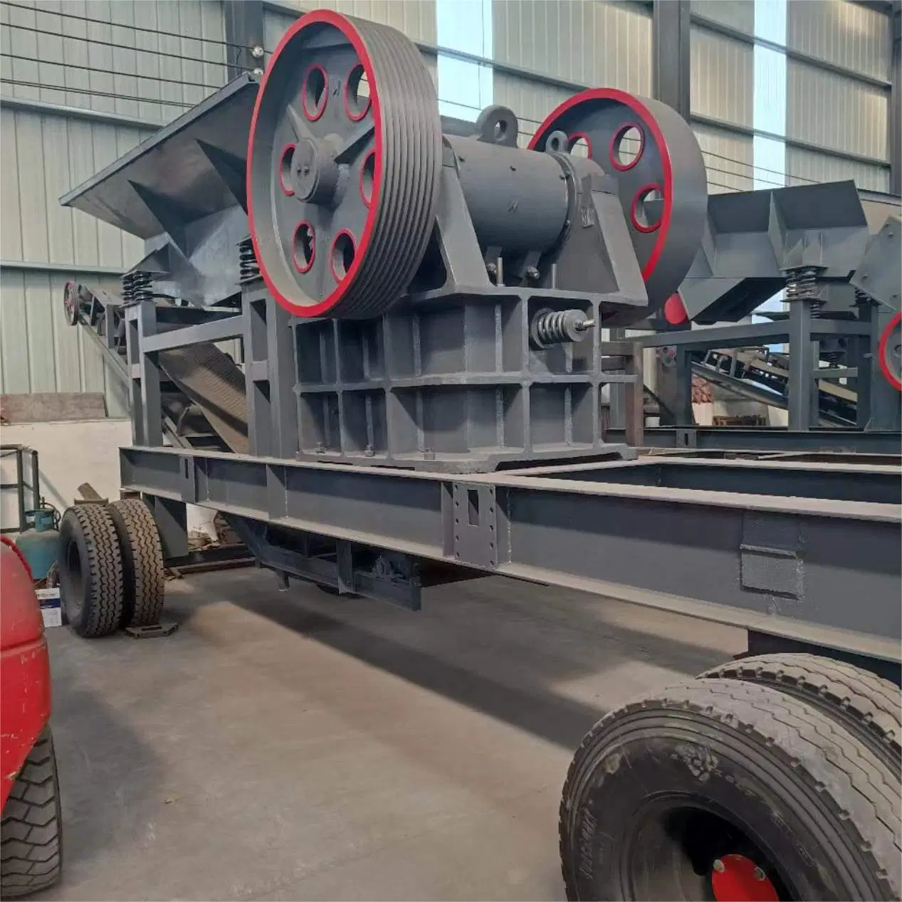 5-20 T/H Capacity PE 250*400 Portable Diesel Limestone Crusher Jaw Crusher Shale Crusher Stone Crusher Golden Crusher Basalt Crusher with Feeder for Sale