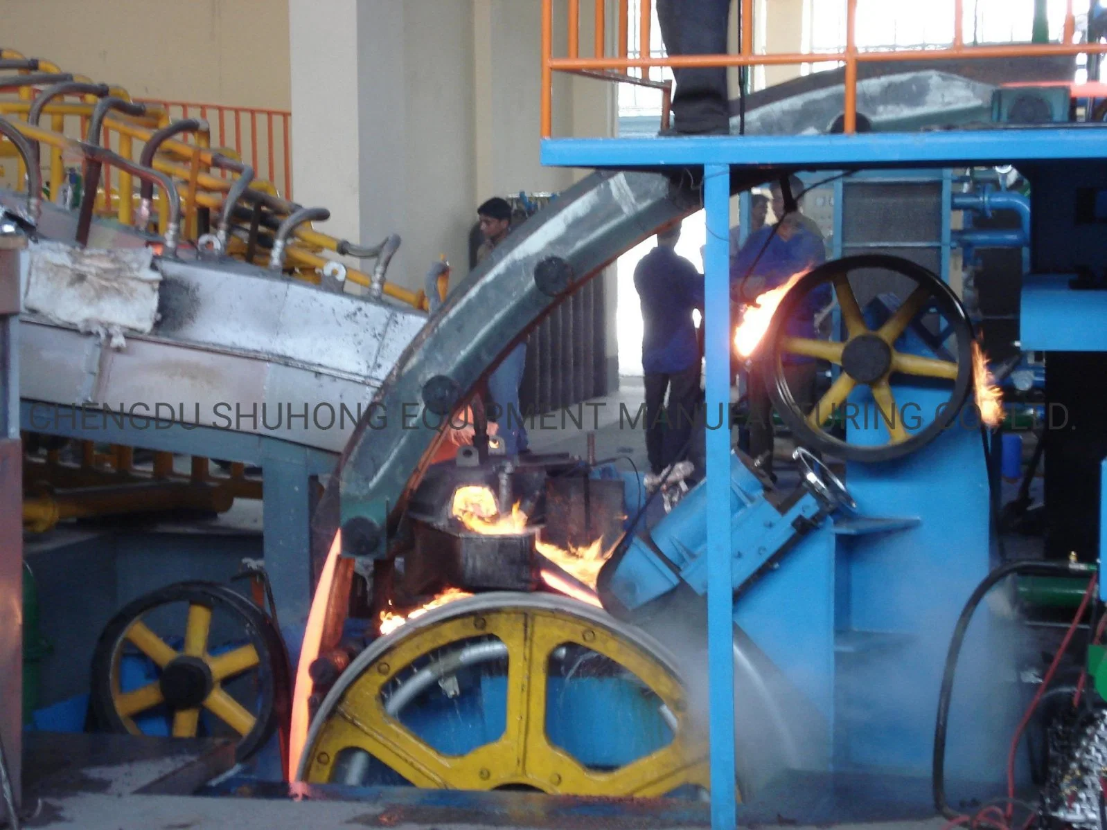 La laminación en caliente la varilla de cobre a la rodadura y de colada continua de la línea de producción