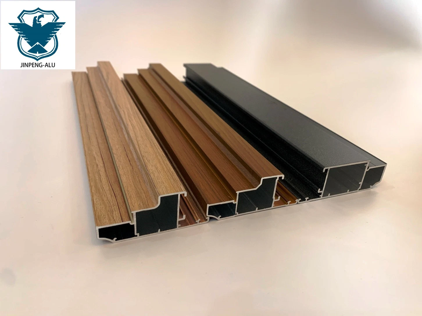 6063 T5 Aluminium Alloy Extruding Profiles for Buildings