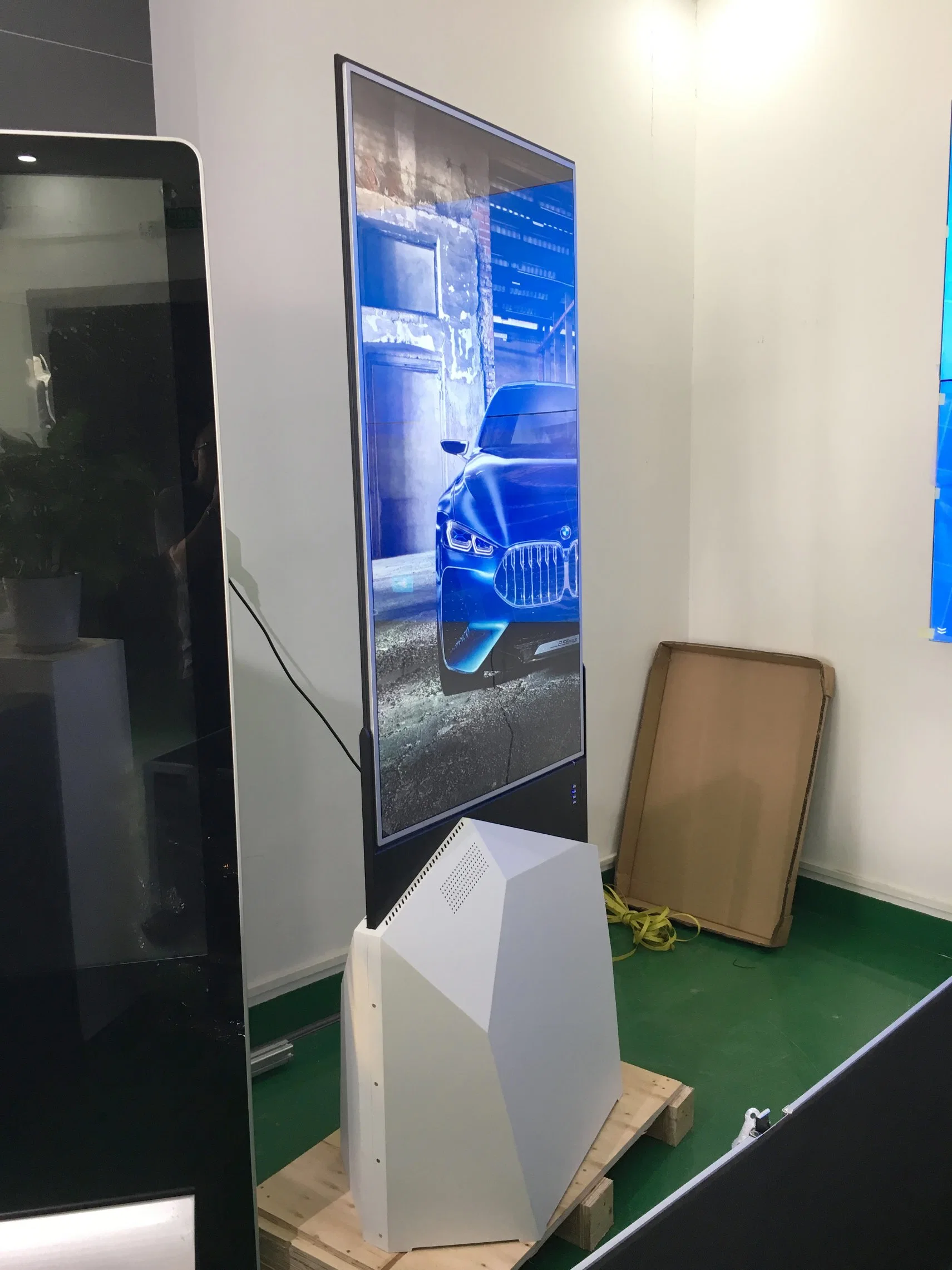 Ultra Slim Floor Standing Double Sided OLED Display for Advertising Digital Signage Kiosk Media Player