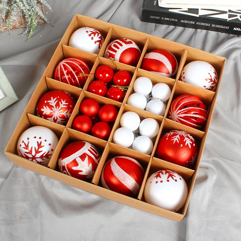 Ensemble cadeau de Noël boule décorative boule de Noël peinte de façon créative