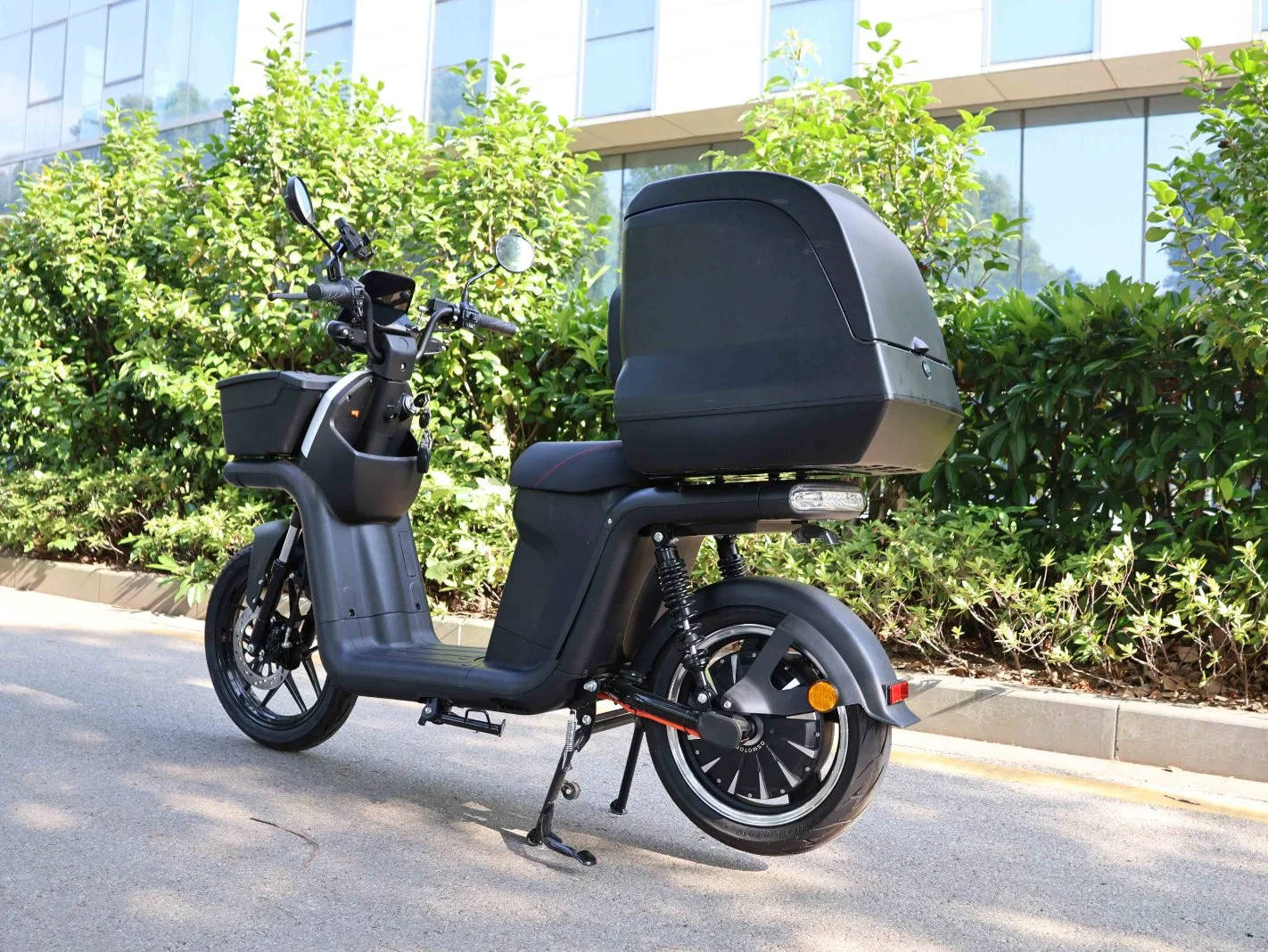 EEC Lithium Battery 3000W Delivery Motorcycle Electric Scooters
