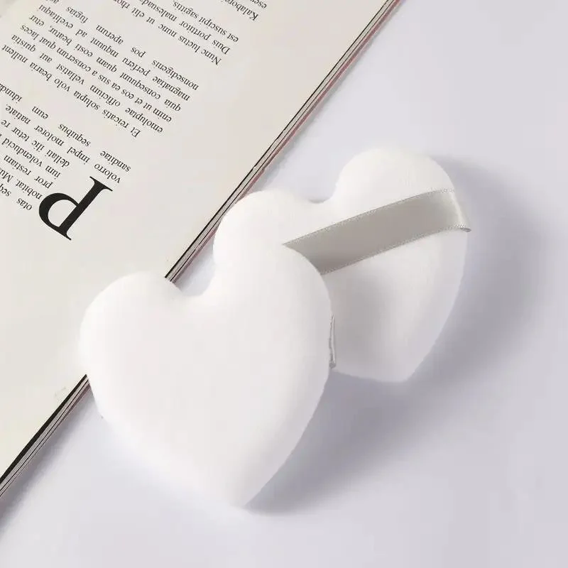 Logotipo personalizado material suave de algodón natural en polvo suelto la cara de terciopelo de los dedos en forma de corazón maquillaje Powder Puff