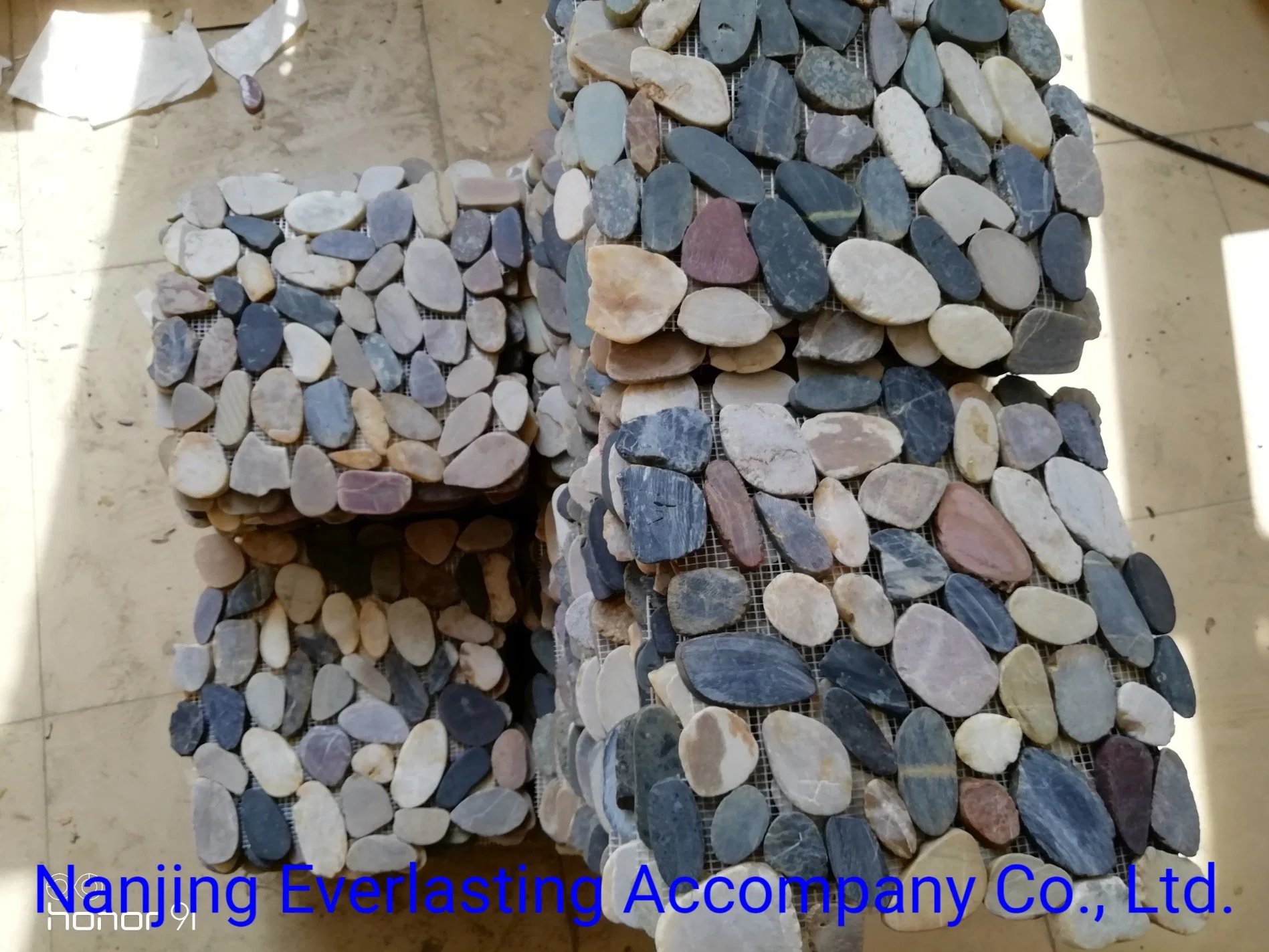 Backmeshed Natural Sliced River Stone Pebbles Shower Tiles