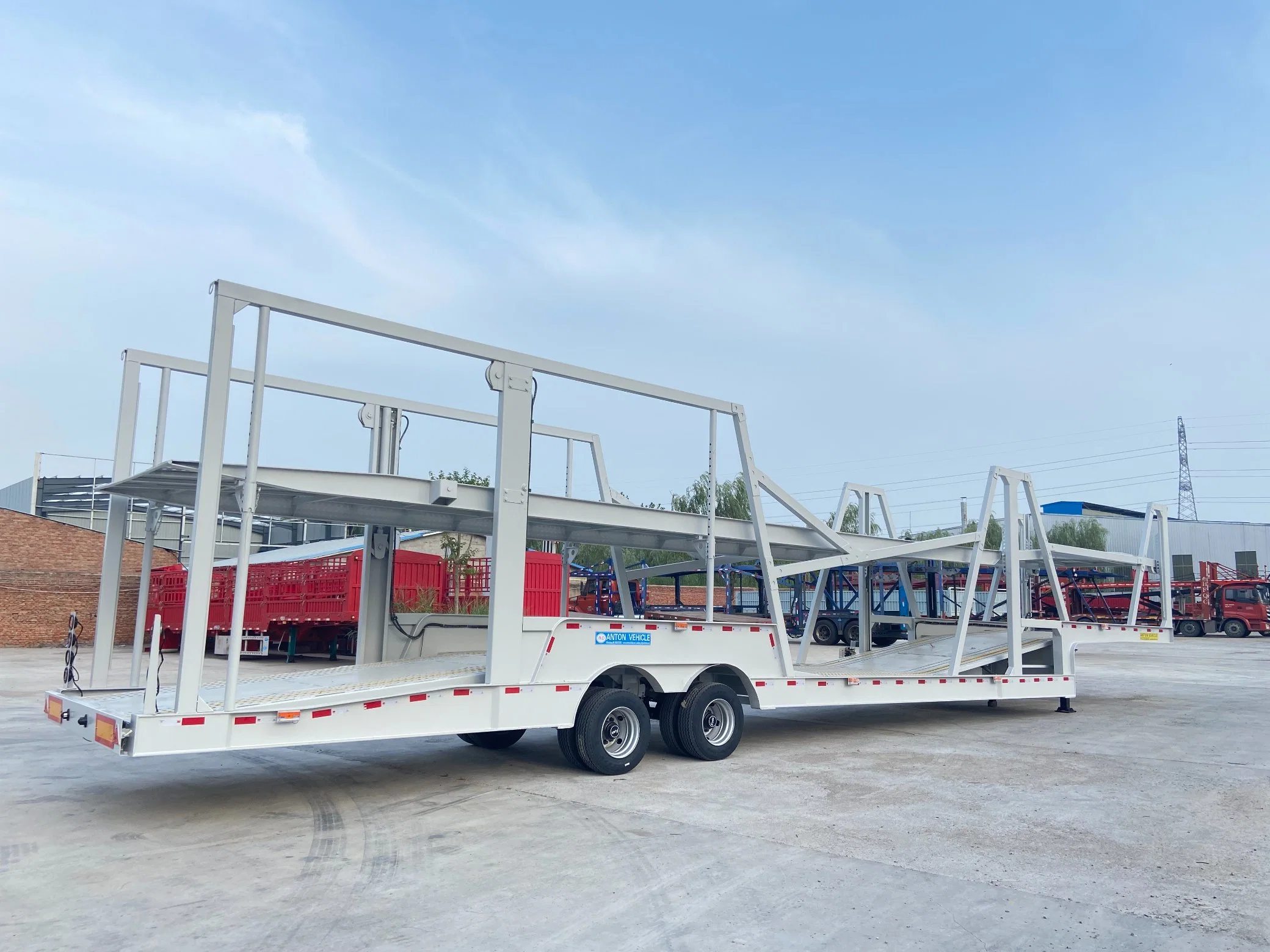 Car-transporter / car Carrier Trailer CAN Carrier 8 unités SUV Chine Fabricant