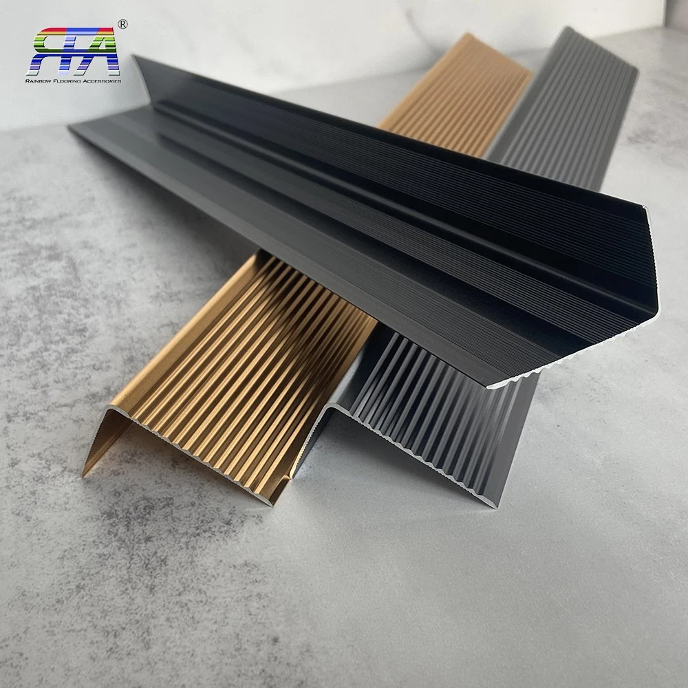 L-Shaped Floor Metal Aluminum Corner Trim Strip 30 * 50mm Anti Slip L-Shaped Floor Aluminum Decoration