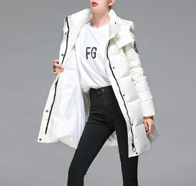 Casaco de inverno 2023 New Fashion for Ladies Puffer Plus Size Casaco quente lateral brilhante com capuz Coat Bubble para mulher Camadas