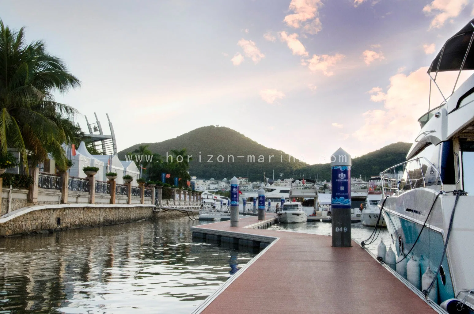 Jachthafen-Gerät gekennzeichnetes Aluminium- und Stahlponton-sich hin- und herbewegendes Dock