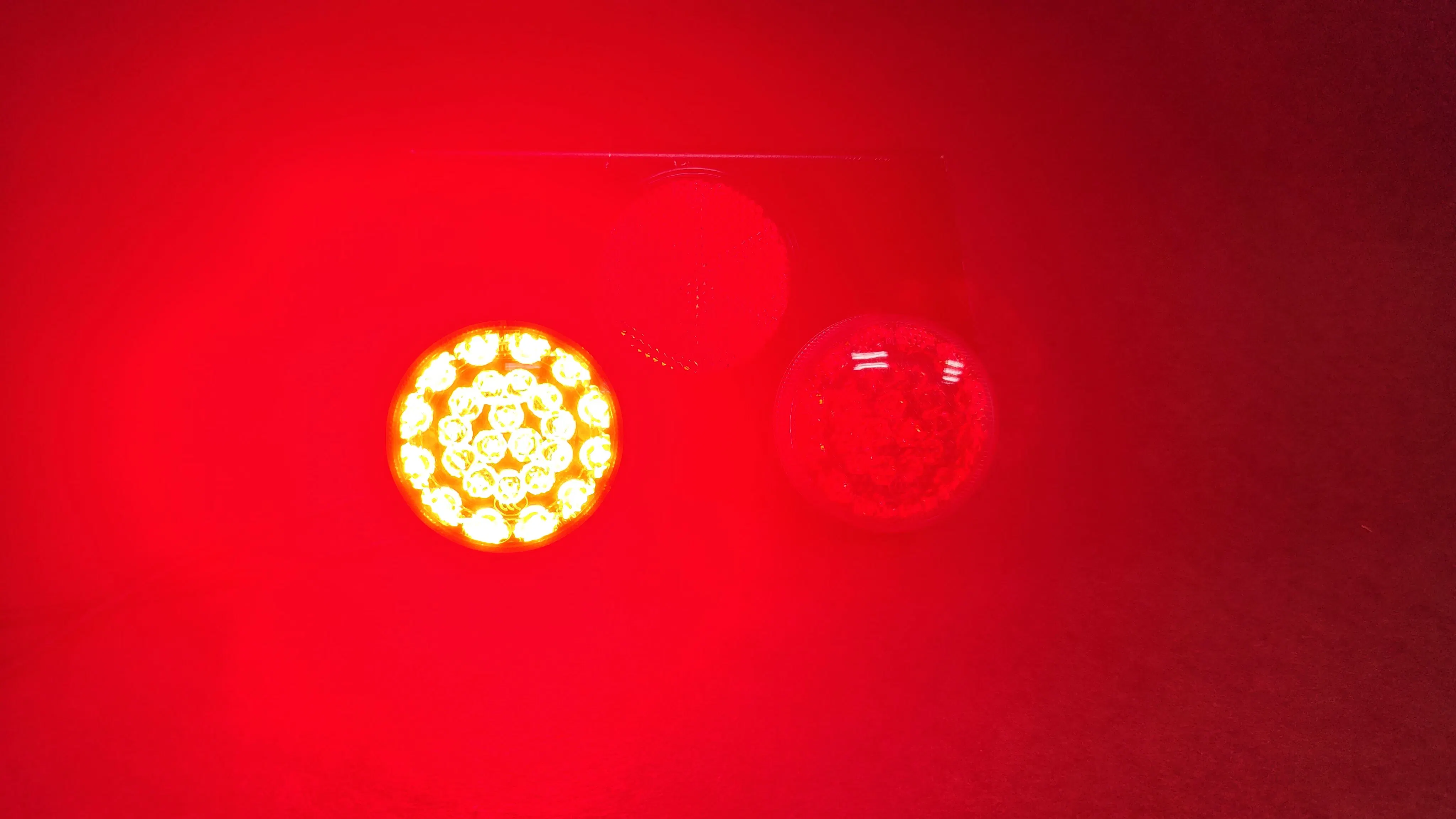 Combined LED Tail Lamp with Reflectors Stop Turn Signals Lamp for Trucks of Lm161