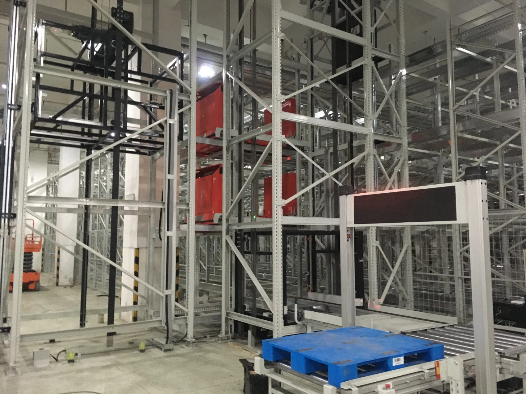 Intelligent Storage Radio Shuttle System Son Monther Shuttle Pallet Racking