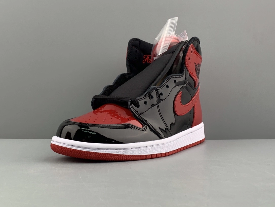 Jordans 1 Bred Patent Sneakers Chaussures de basketball Marque Hommes Chaussures de sport