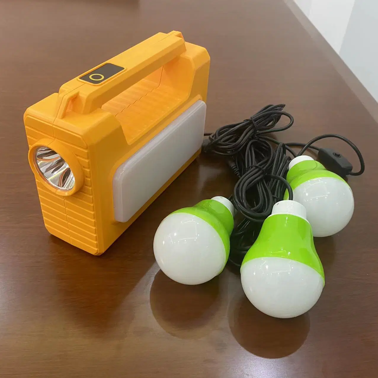 Portable Solar Generator Lighting Kit with Mobile Chargers for Lighting Global