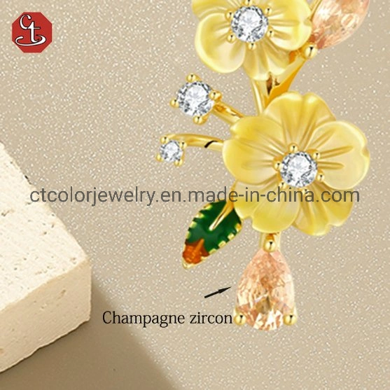 Fashion beautiful shell flower jewelry elegant gold flower zirconia pendant as necklace pendant