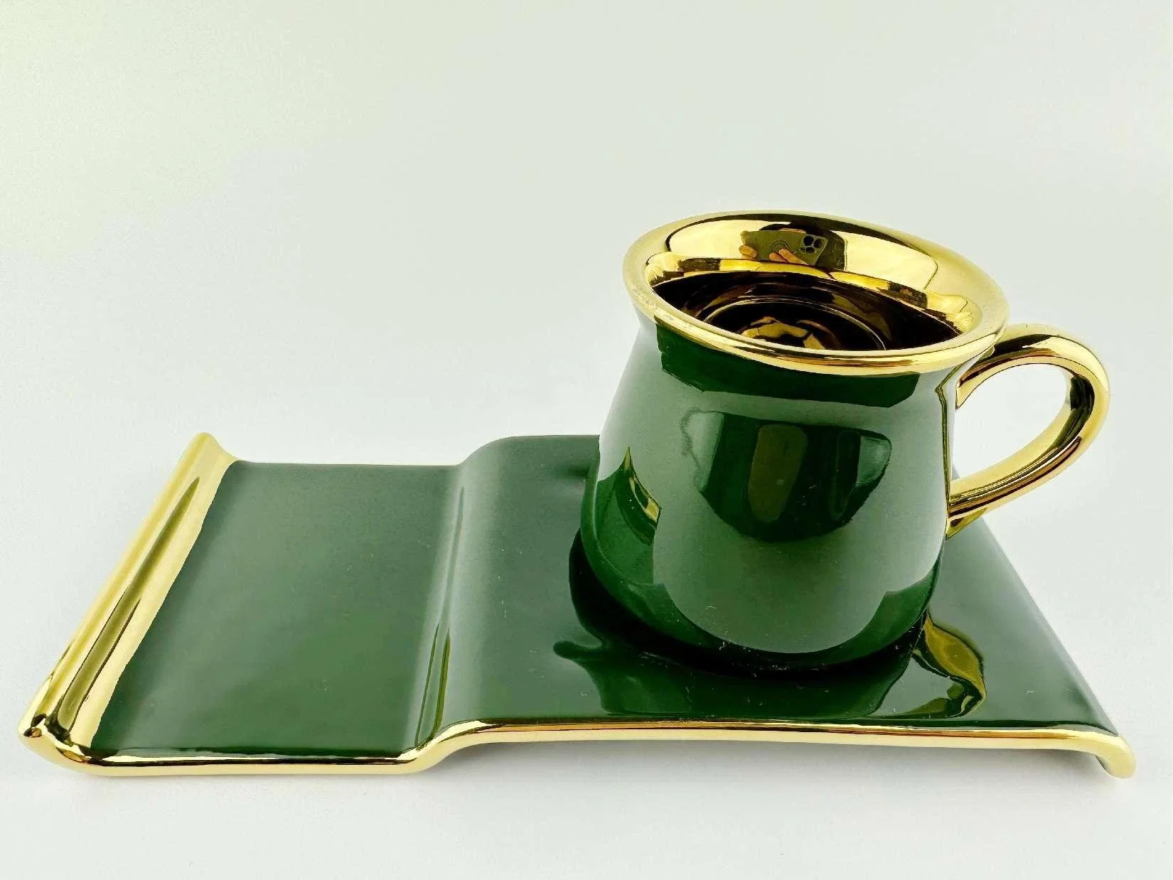 Wholesale Nordic Luxury 90ml Color Plating Gold Rim Mugs Ceramic Coffee Cup and Wave Shaped Saucer Set with Gold Handle