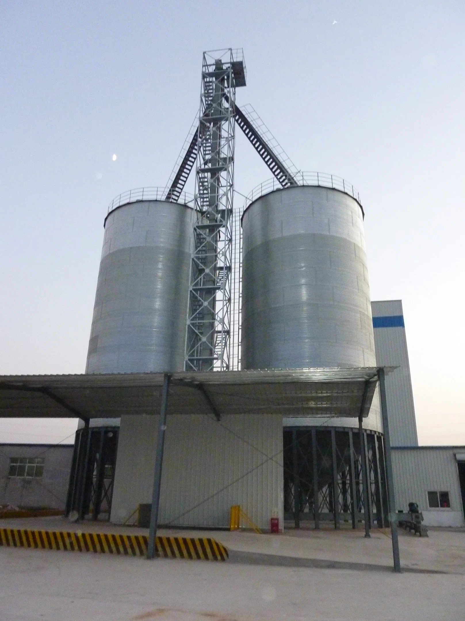 China Galvanized Steel Cereal Silos for Sale