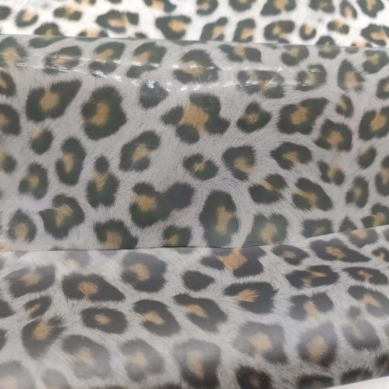 Resistente al agua 100% Windproof Oilproof TPU Leopard impresos digitales textiles funcionales para el exterior abrigo Chaqueta Pantalón capa de polvo