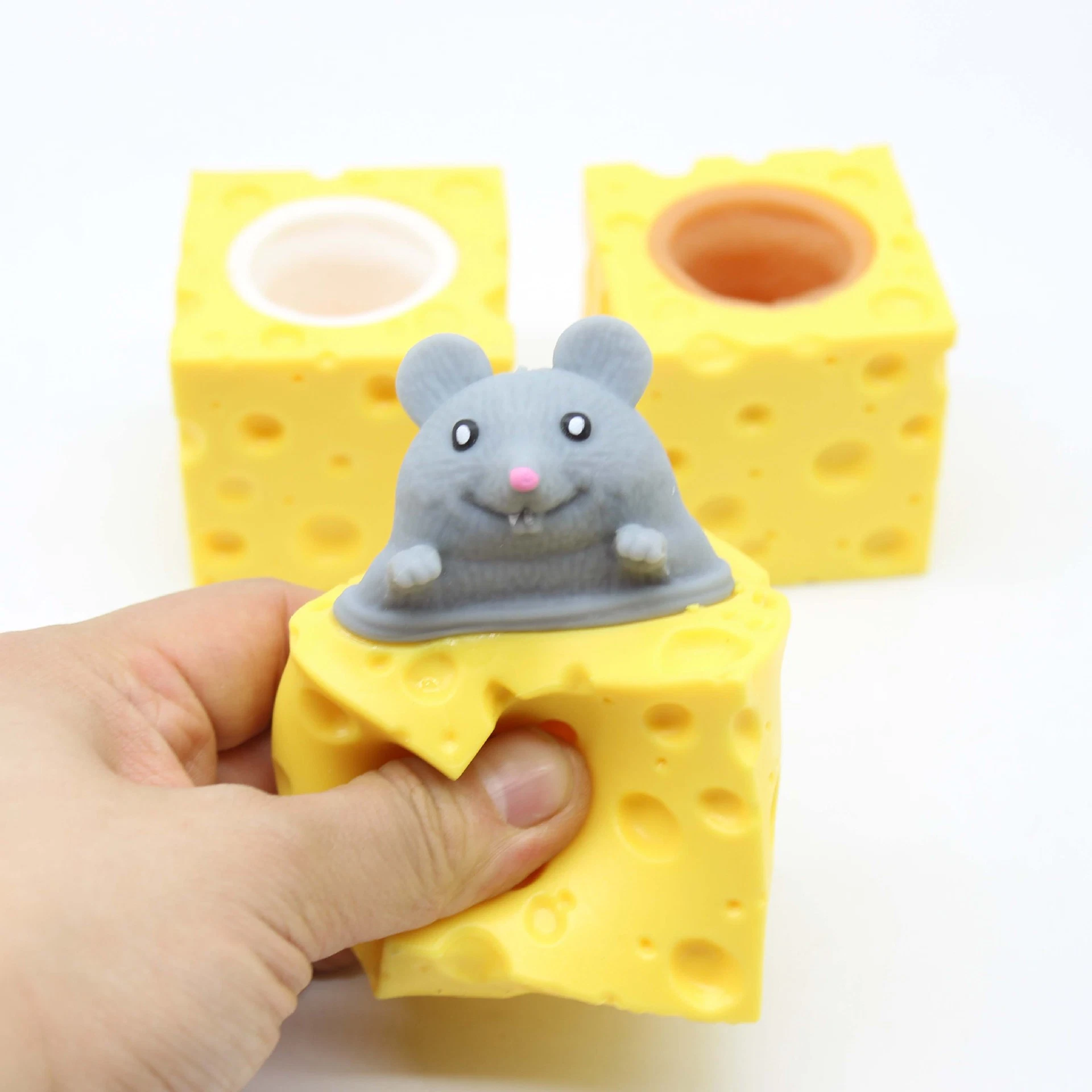 Bon marché Kid drôle TPR Pop stress relief Cheese Mouse Cup Imitation alimentaire idée sensorielle jouet cadeau capsule machine jouet