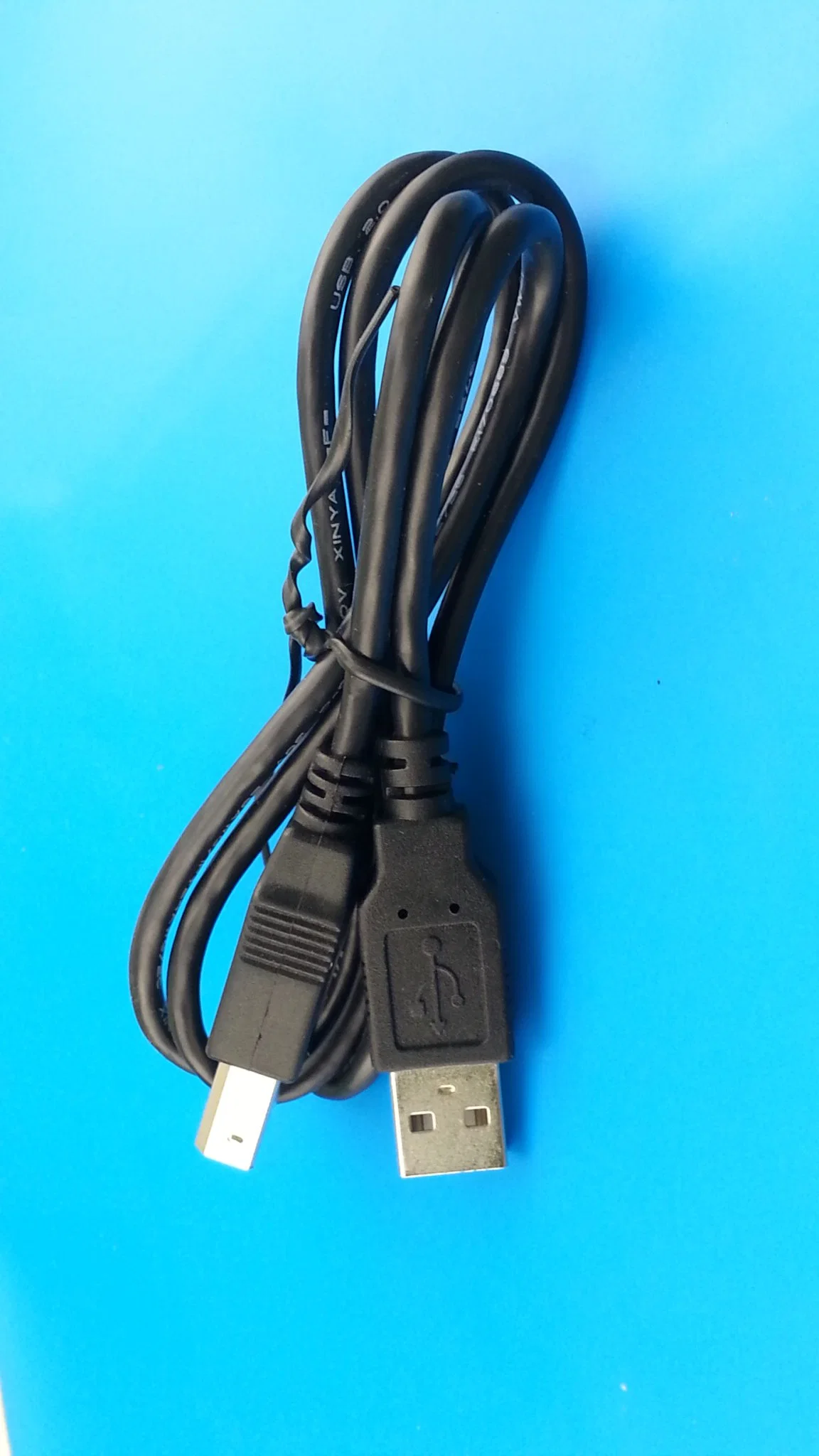 كابل USB مخصص لكبل بيانات USB عالي الجودة من المصنع الموصل