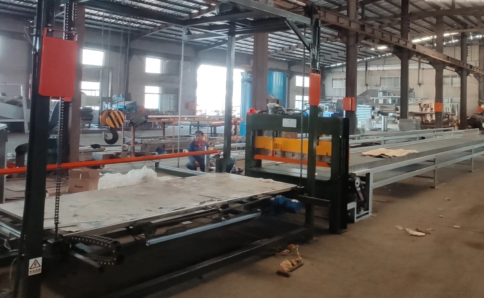 Maquinaria de formación de línea de pavimentación de chapas de madera Venta de máquina de trabajo de madera