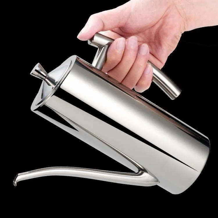 Drip-Free Pouring Spout with Dust Lid Silver 304 Stainless Steel Oil Pouring Can