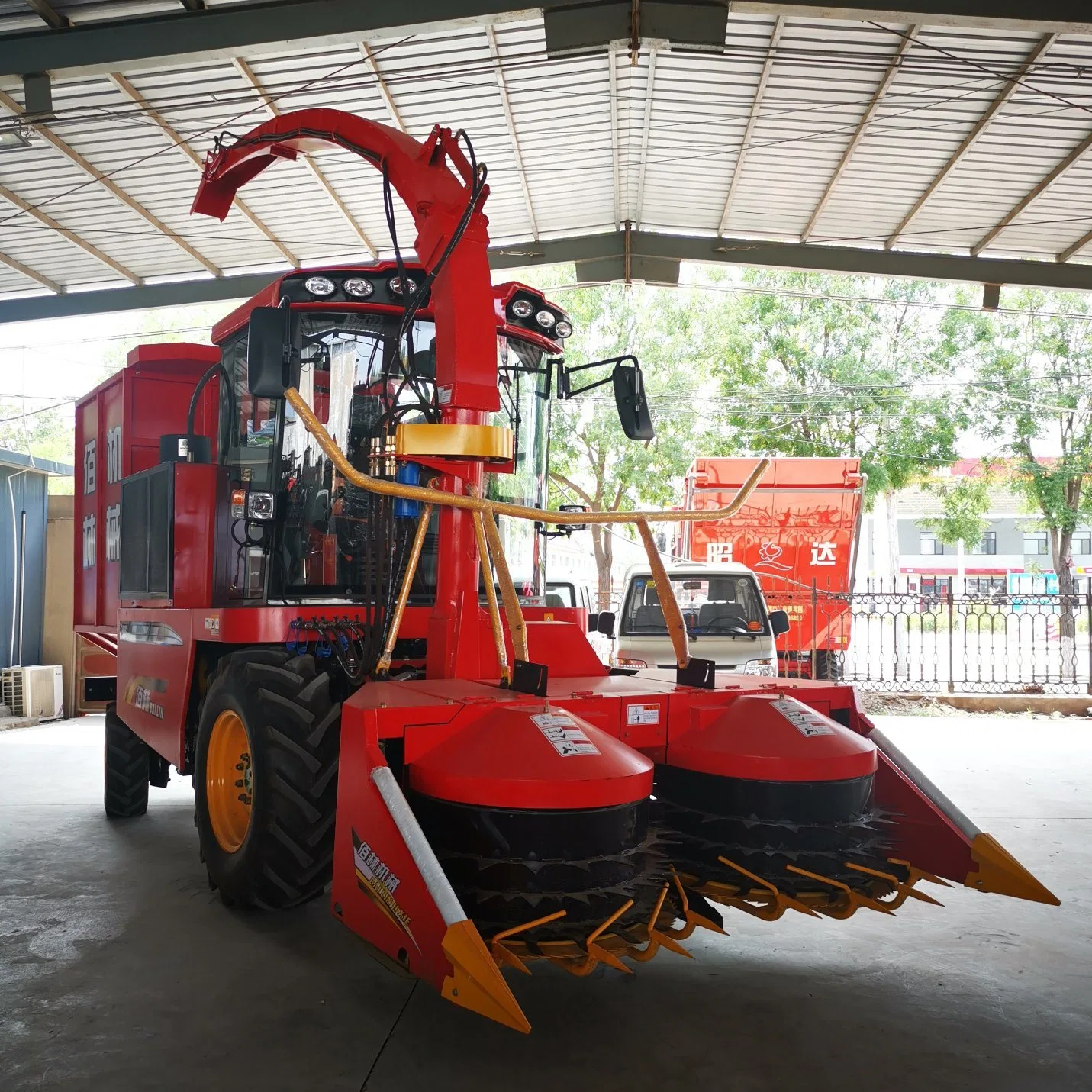 Qsz 2400 Combine Harvester Farm Machinery