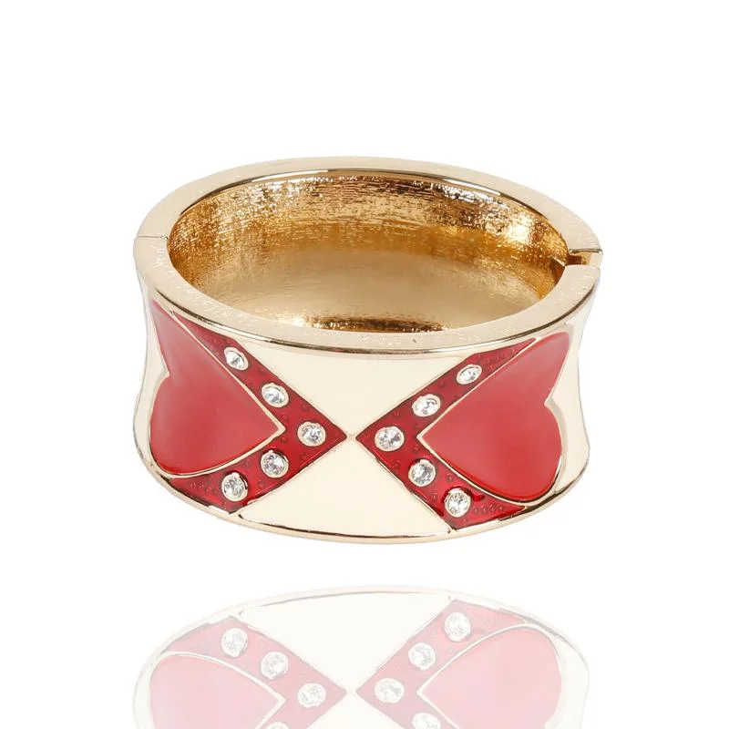 Sweet Heart Design Trend Bangle Bracelet