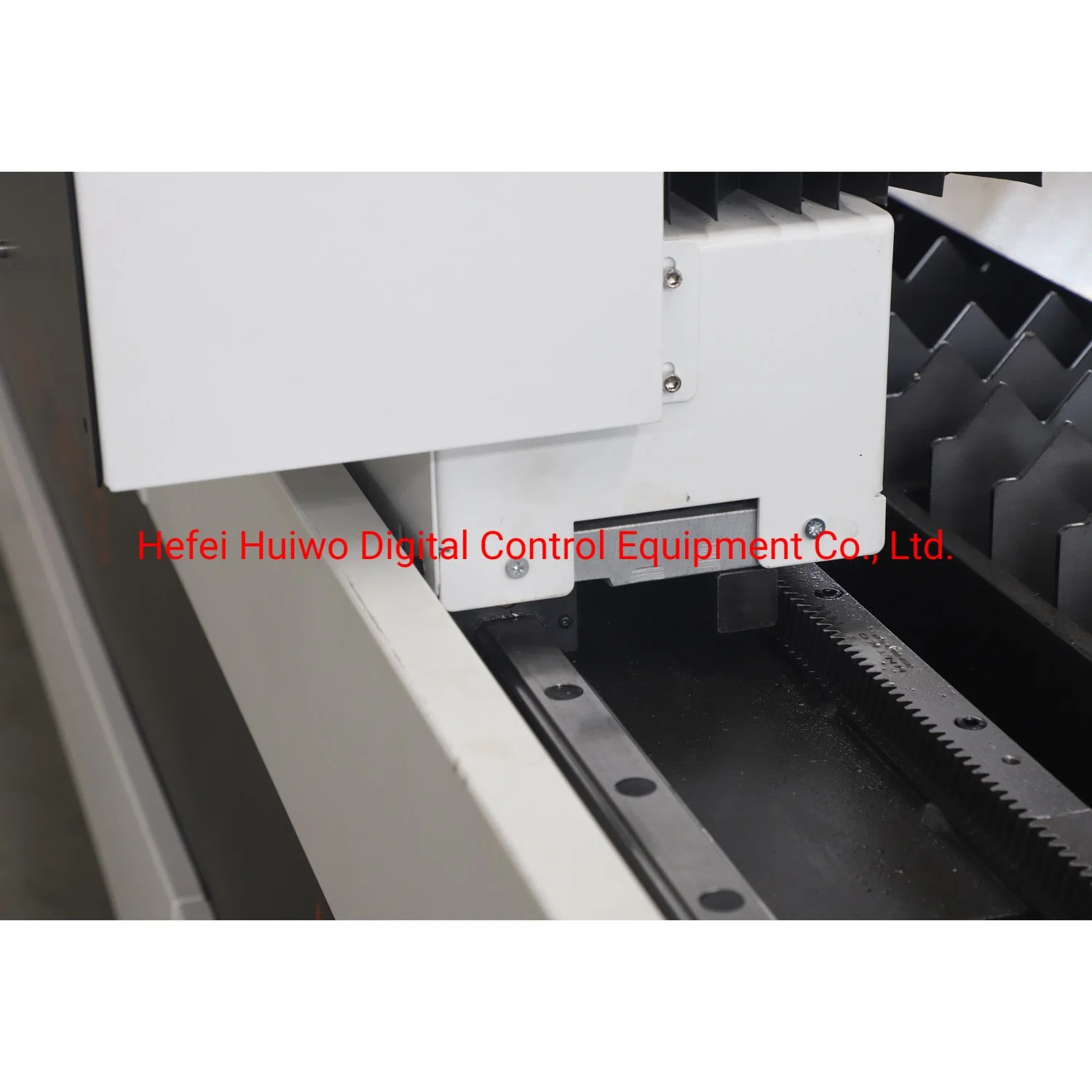 1000W 1500W Fiber Laser Cutting Metal Carbon Steel CNC laser Fiber Cutter Machine with Ipg Raycus Generator