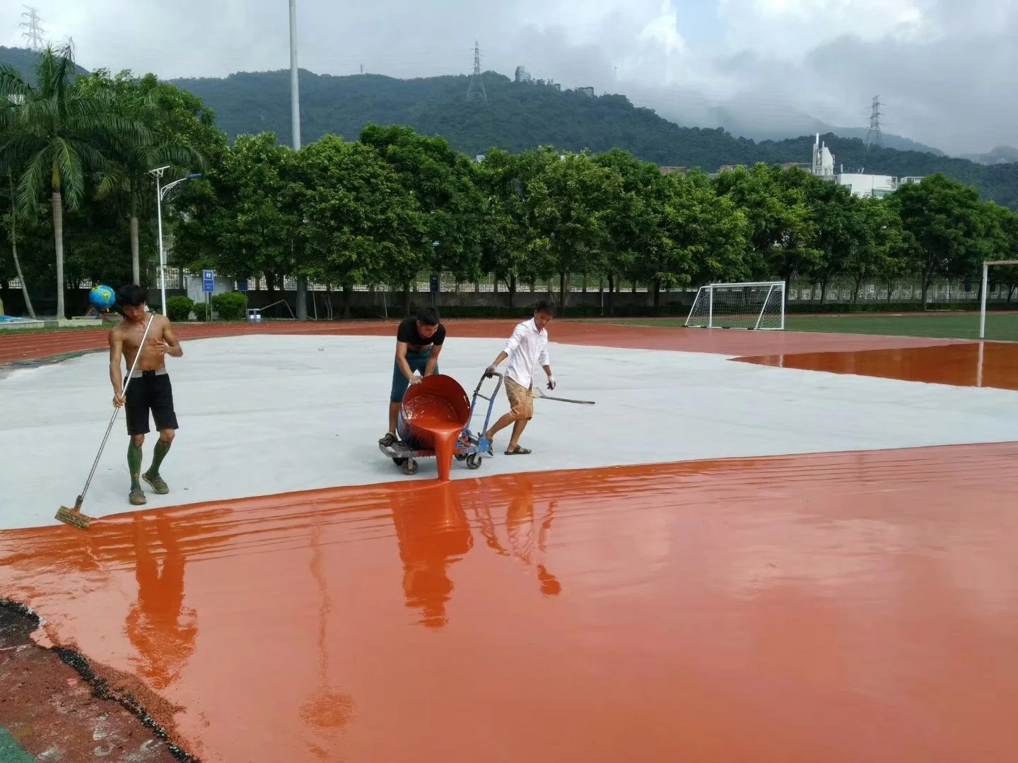 9-13mm de espesor de recubrimiento de pulverización de pista de atletismo y pista de atletismo