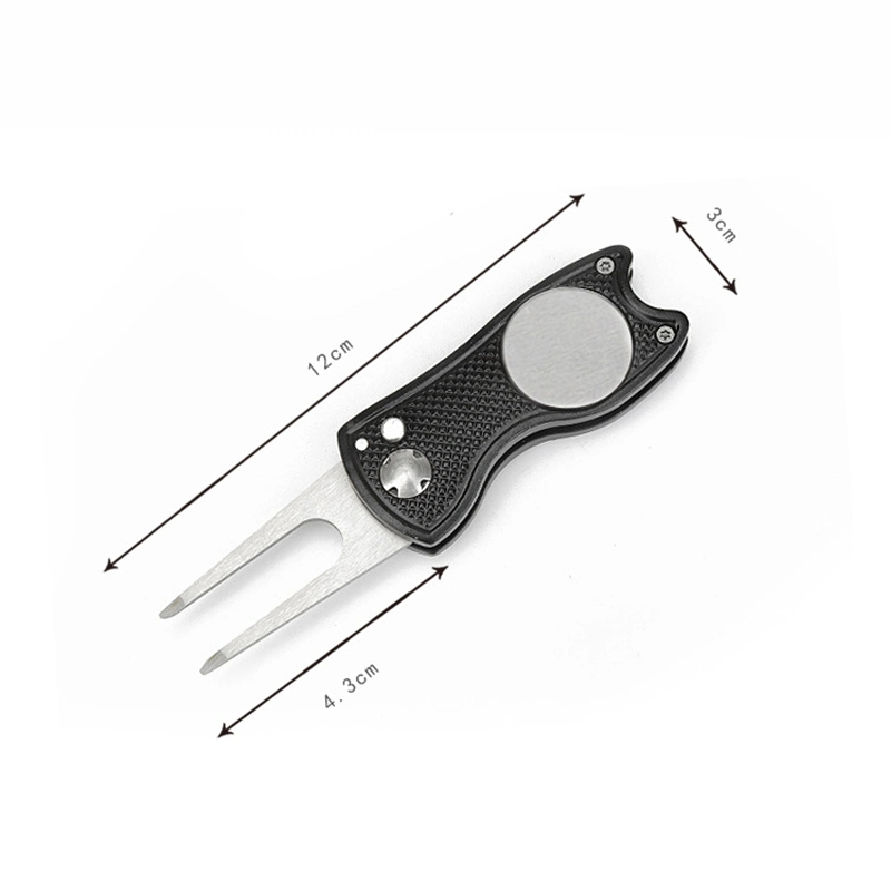 Fourche de golf Divot High Precise Folding Mini Pitch Repair Tool Avec bouton escamotable et marqueur à bille magnétique pour utilisation en extérieur Wbb20248