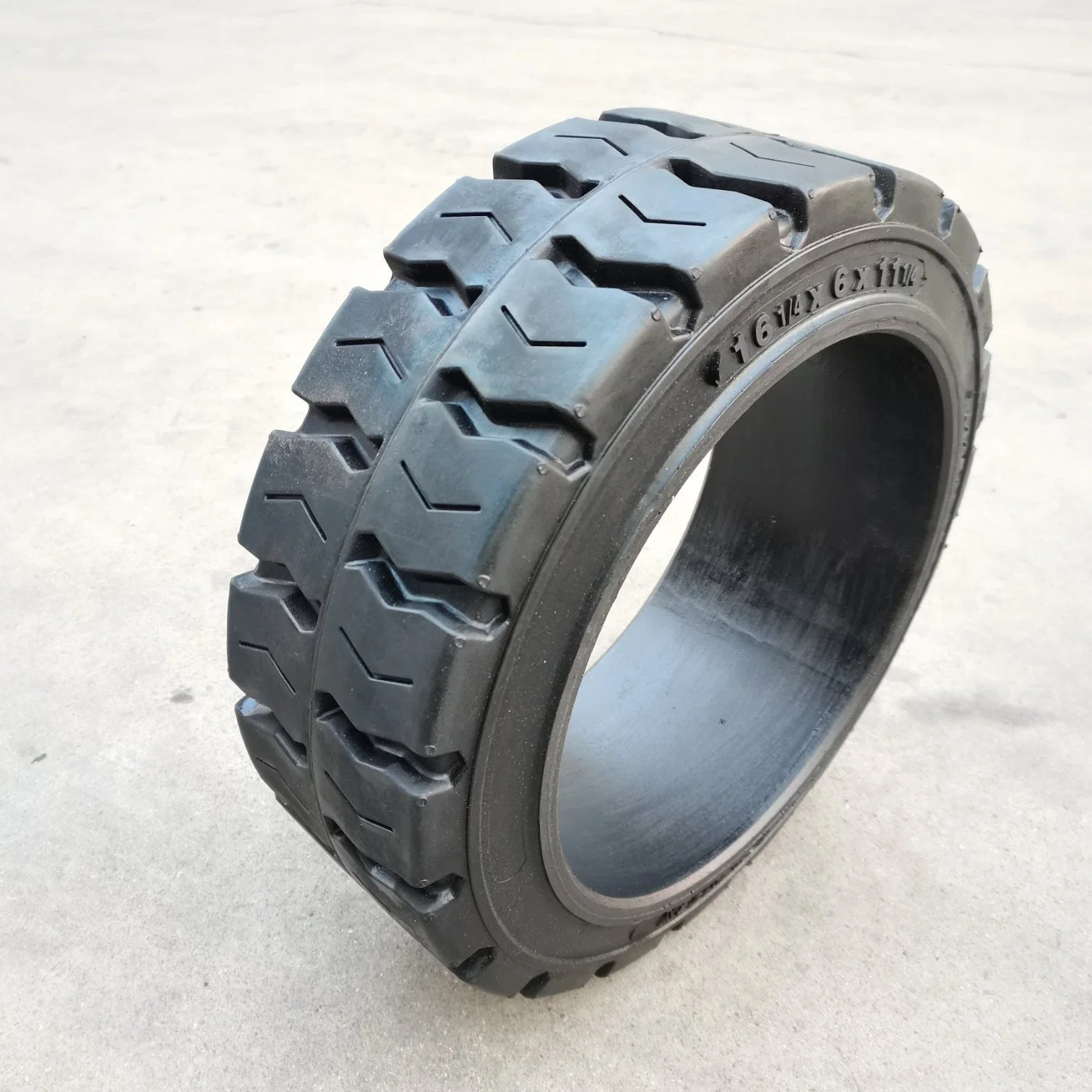 16X5X10 1/2 16X6X10 1/2 16X7X10 1/2 Forklift 16X5X10.5 Press on Solid Tire