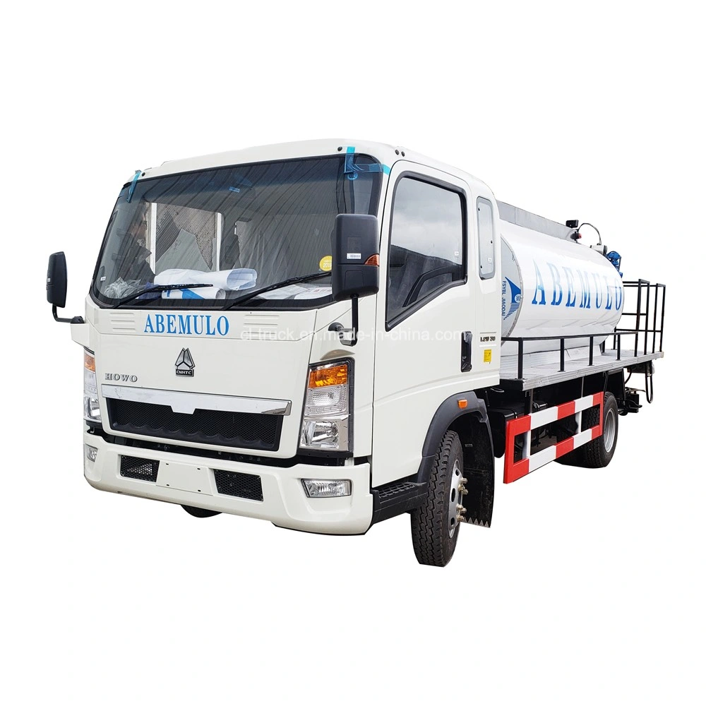 HOWO Light Intelligent Asphalt Distributor Truck Spraying Nozzlestank 4000liters 5000liters Insulated Spray Bitumen 4-6 Meters