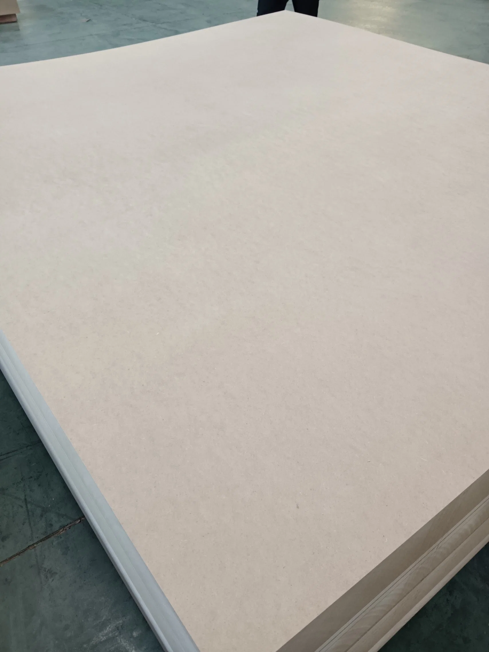 18mm Raw MDF Board with Cheap Price Wood Fiber