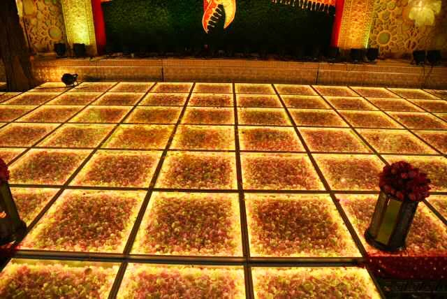 2019 Flower Wedding Dance Floor 3D Infinity Mirror Dancing Floor LED for Sale