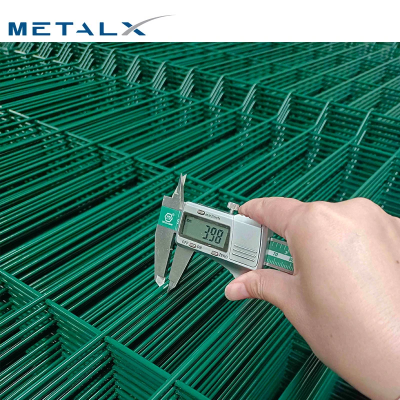 High quality/High cost performance  Galvanized and PVC Coated Welded Wire Mesh Fence Panels