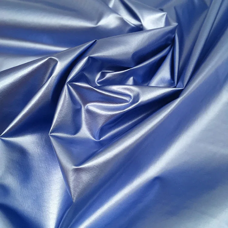 Tissu en taffetas doux et crêpe en nylon spandex 100% imperméable, confortable pour les manteaux et les vestes matelassées de type Ribstop
