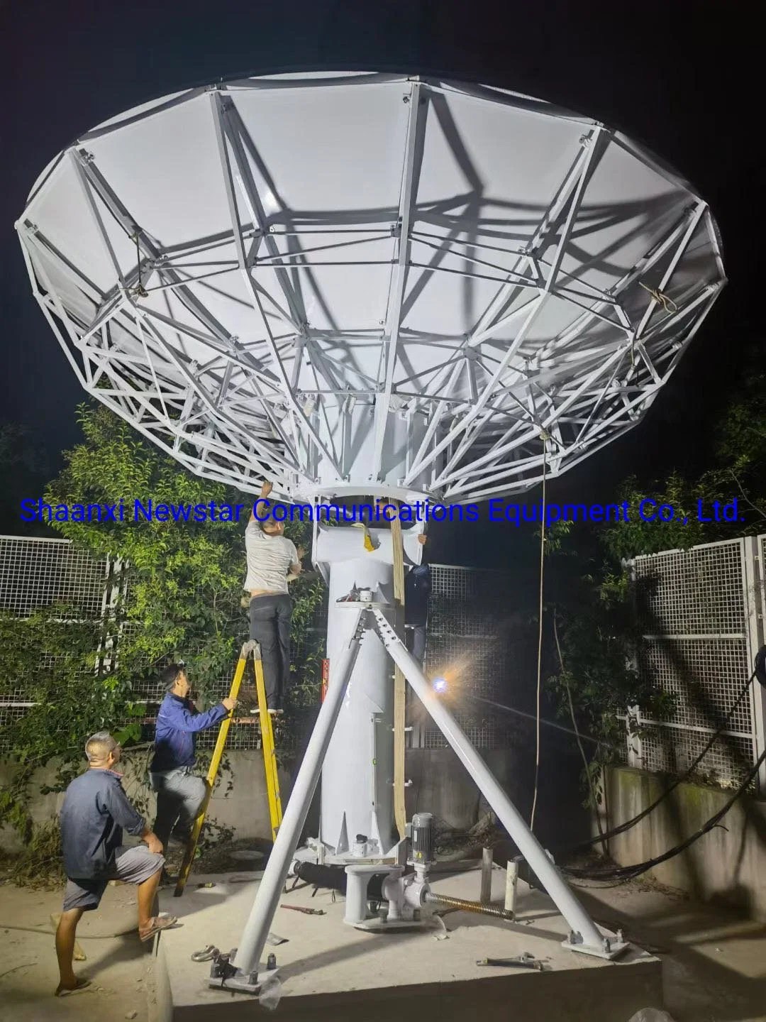 6.2m C, Ku-Band Rxtx Satellite Antenna Made in China