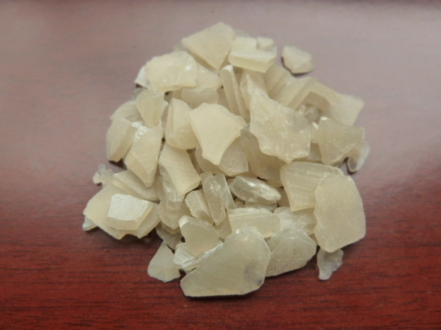 16% Iron-Free Aluminum Sulfate (white crystalline powder) for Spot Sale