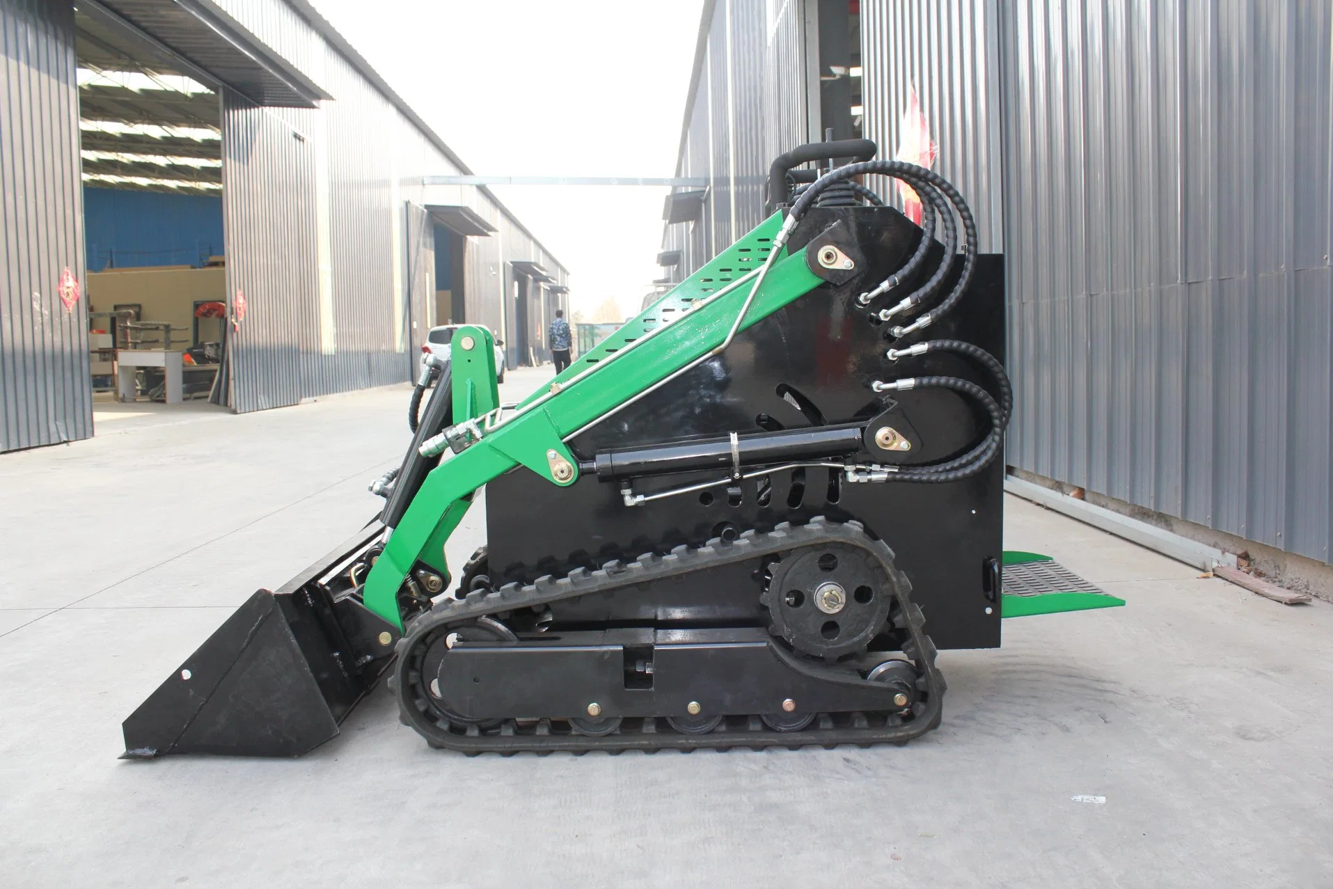 New Design Small Skid Steer Front End Loader with Bucket