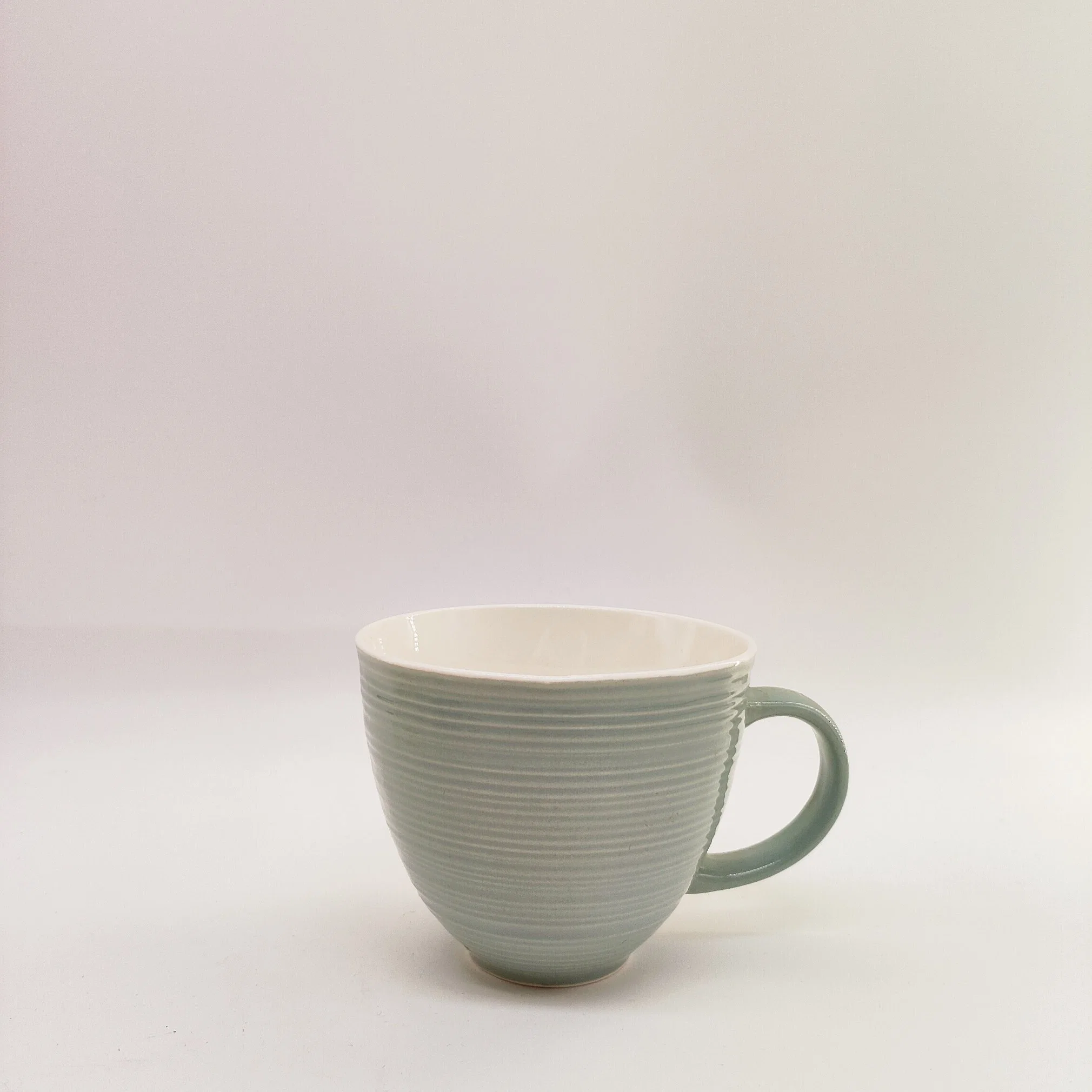 Hongya Ceramic New Bone China Color Glaze with Embossed